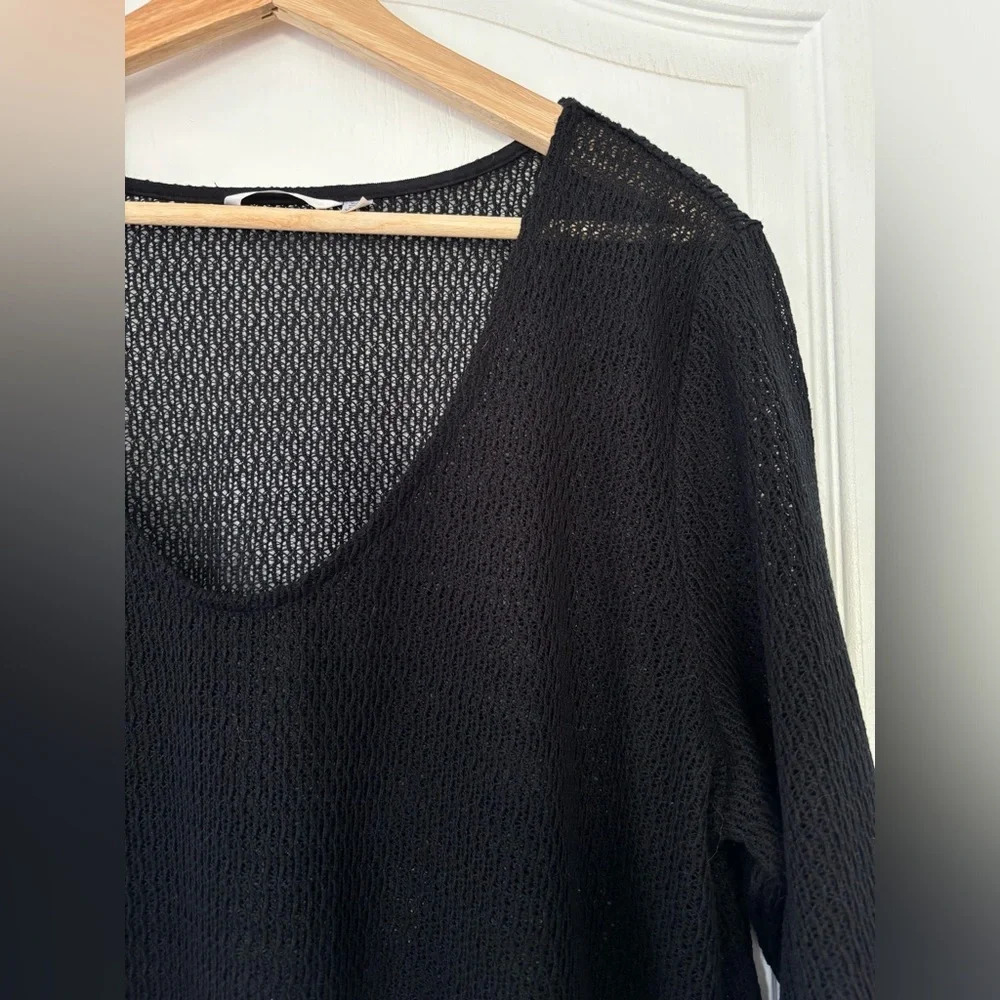 LA VIE EN ROSE Crochet Tunic Coverup - Picture 5 of 6